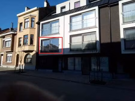 bel appartement très bien situé à zellik