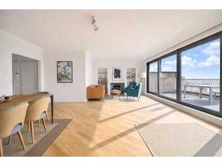 ixelles roosevelt - penthouse avec 35m² de terrasse