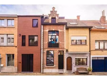 maison de ville parfaitement rénovée au centre historique