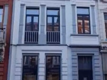 maison de maître avec grands volumes à verviers