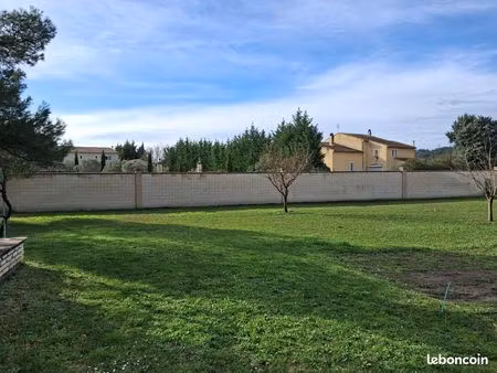 noves beau terrain 600 m2