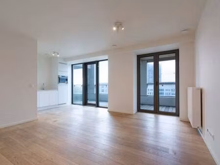 appartement à louer à antwerpen € 1.150 (lkkkm) - skyline renting services | zimmo