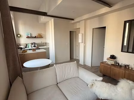 proche métro baille – refait à neuf – lumineux