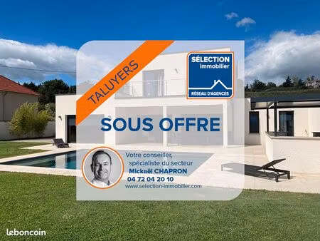 villa 6 pièces 160 m²