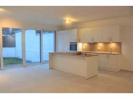 appartement rez-de-chaussée  rue des guillemins 61 liège