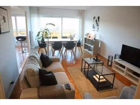 superbe appartement 2 chambres en face de la meuse