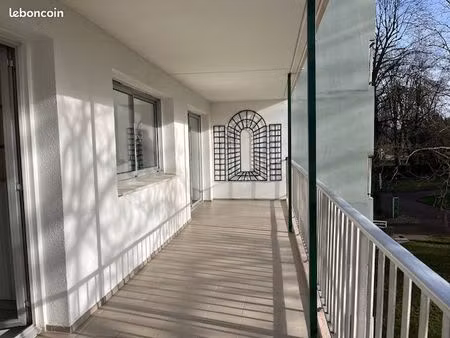 appartement 100 m² avec balcon