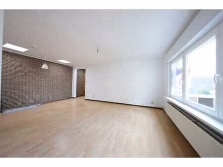 appartement avec possible garage