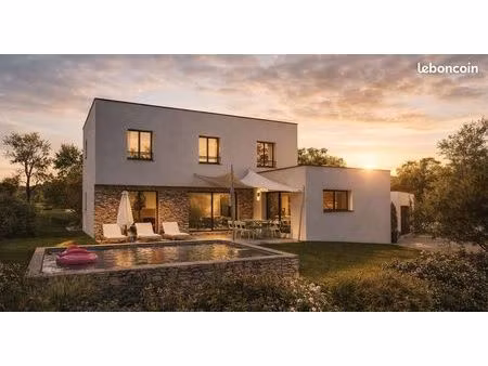 maison 8 pièces 147 m²