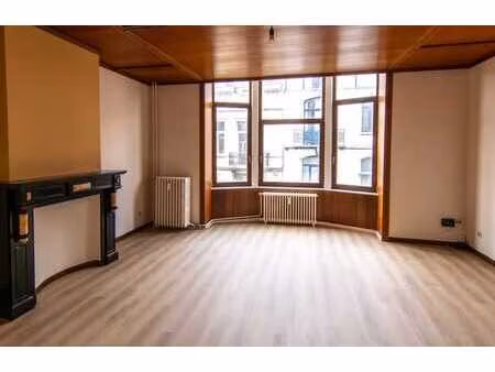 charmant appartement à 50m du parc josaphat