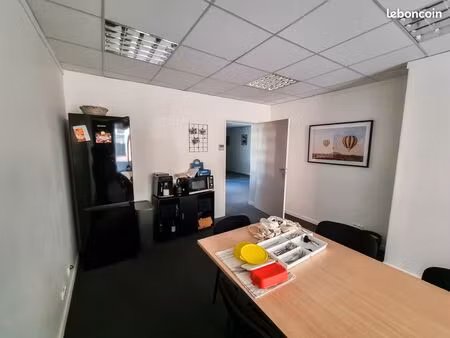 bureau lumineux de 32 m² – parc du chêne à bron