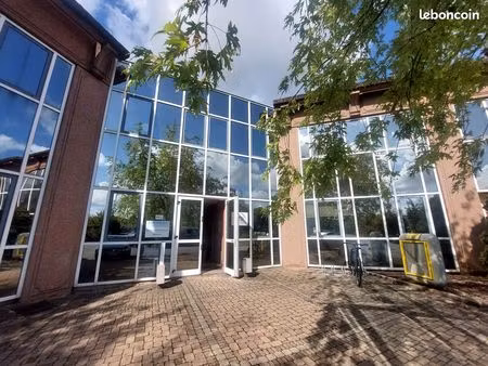 bureaux 65 m² limas