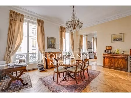 paris 8 - avenue hoche - 6 pieces - 4 chambres