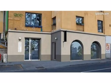 local salle de sport 135 m²