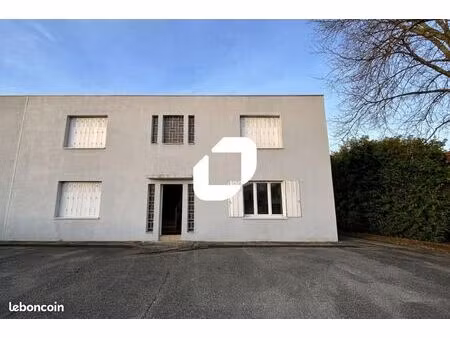 local d'activité 135 m²