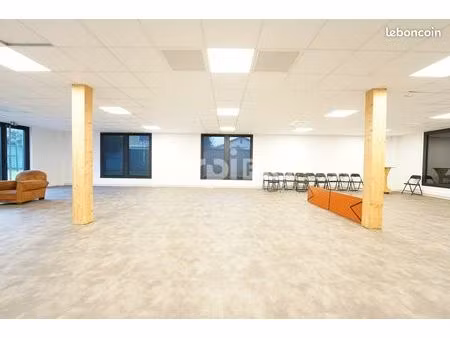 bureau 163 m²