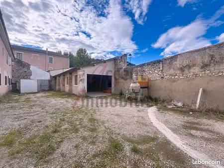 entrepôt 100 m² noves