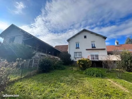 maison 6 pièces 137 m²