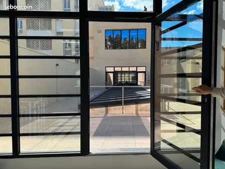 bureaux atypiques 206m2 meublés + terrasse 90m2 + rooftop