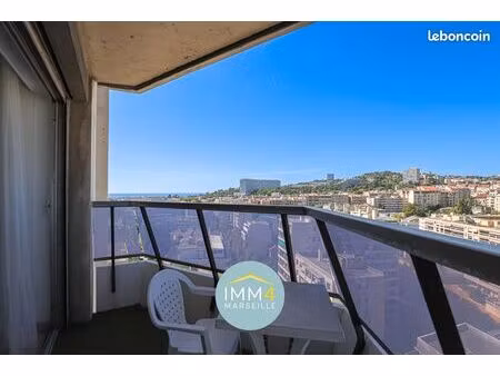 studio 1 pièce 27 m²