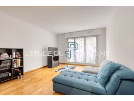 appartement 3 pièces centre-ville - a 10 minutes du rer b 'a