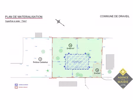terrain à bâtir de 734 m2