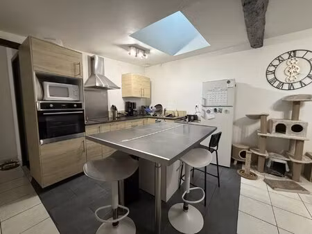 t3 avec terrasse en centre ville.