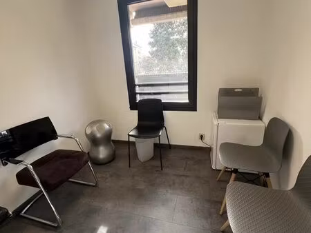 vente local commercial 2 pièces 34 m2 à perpignan