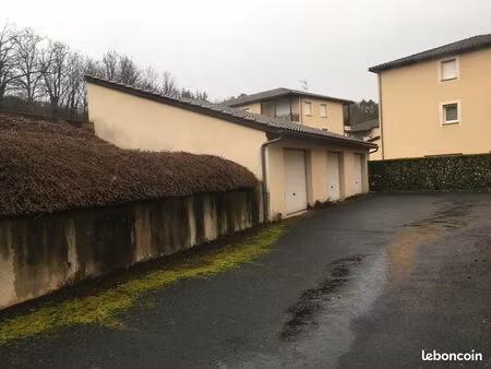 garage fermé figeac - carmes