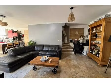 vente maison de village 4 pièces 98 m2 à le luc