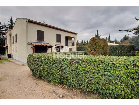 villa avec vue alpilles .saint-étienne-du-grès 310 m2