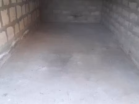 loue garage rue charles lecoq arles / stalingrad