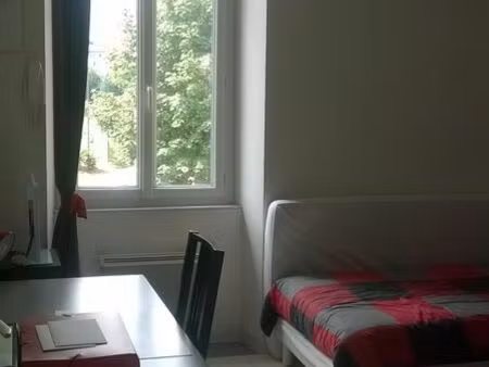 appartement meublé dans maison avec jardin centre-ville