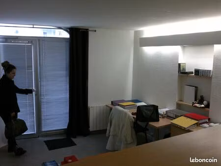 studio dans maison de centre-ville