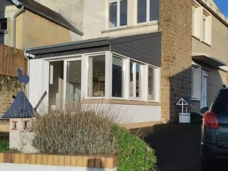 charmante maison à loué sur vire