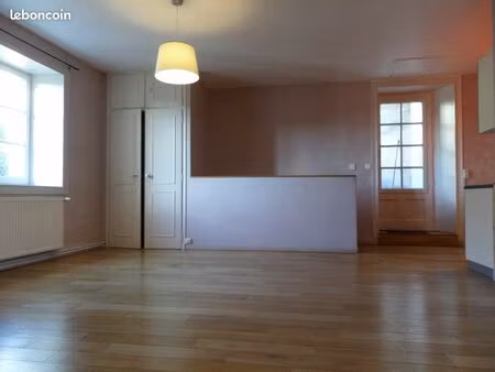 appartement non meublé