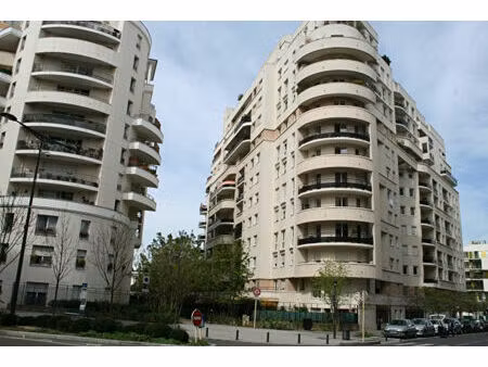 appartement faubourg de l'arche - 3 pièces - 64 46m²