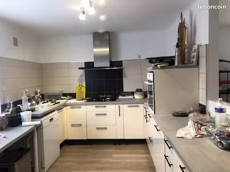 location appartement 70 m2avec jardins