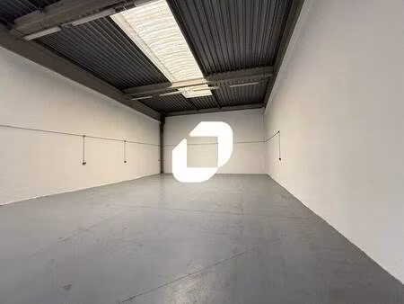 local d'activités à louer