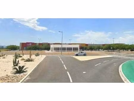 local commercial à louer