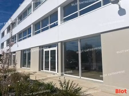 local commercial à louer