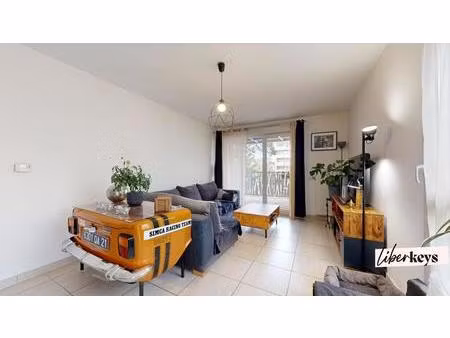dijon caroussel : appartement t3 récent avec terrasse !