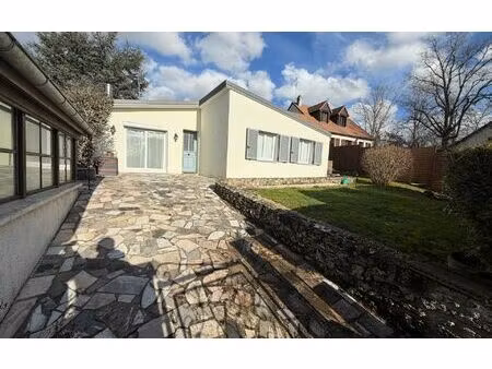 maison magny-les-hameaux m² t-2 à vendre  294 000 €