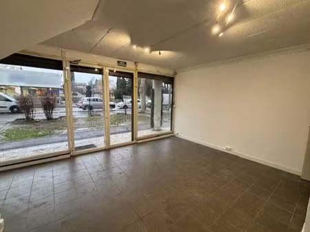 local commercial à louer