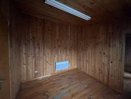 local d'activités à louer