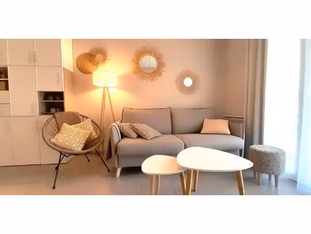 à vendre : appartement en rez-de-jardin - type 2 à 400m de la plage de l'argentière