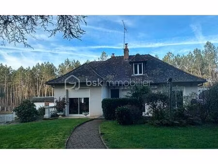 à vendre : maison de 120 m² avec jardin paysagé  dépendances et nombreuses possibilités d’
