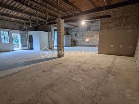 ancienne cave viticole a causses et veyran