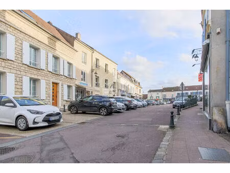 maison de maître 10 pièce(s) rare   maule centre ( viager occupé)