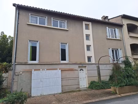 maison divisée en deux logements centre ville saint céré
